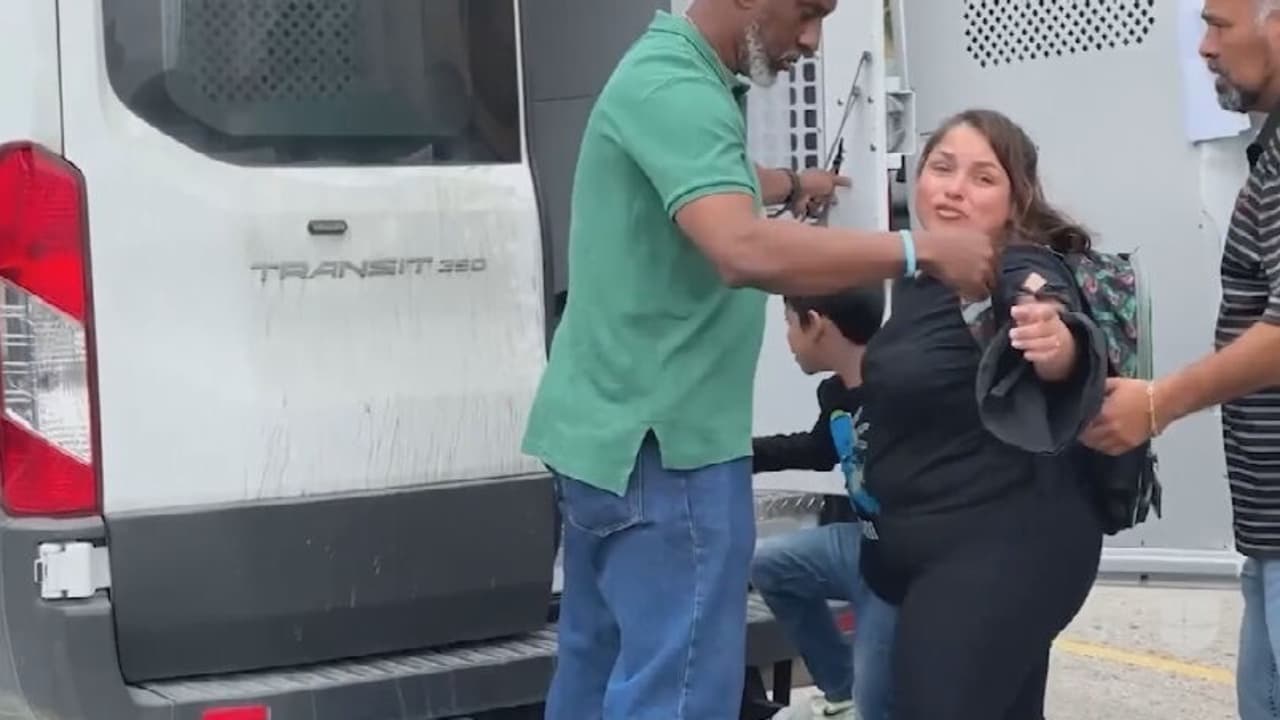 ¿Es seguro que mis hijos me acompañen a la corte de inmigración?