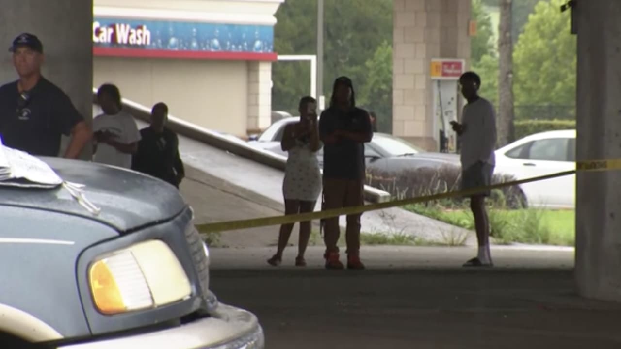 La familia comenzó 
<a href="https://www.univision.com/local/houston-kxln/madre-nicolas-resendiz-murio-camion-cemento-houston" target="_blank">a pedir colaboraciones</a> para poder pagar los gastos fúnebres del pequeño: "Perdió la vida en un horrible accidente", escribió la madre. La meta eran $15,000 y hasta ahora llevan $20,300.