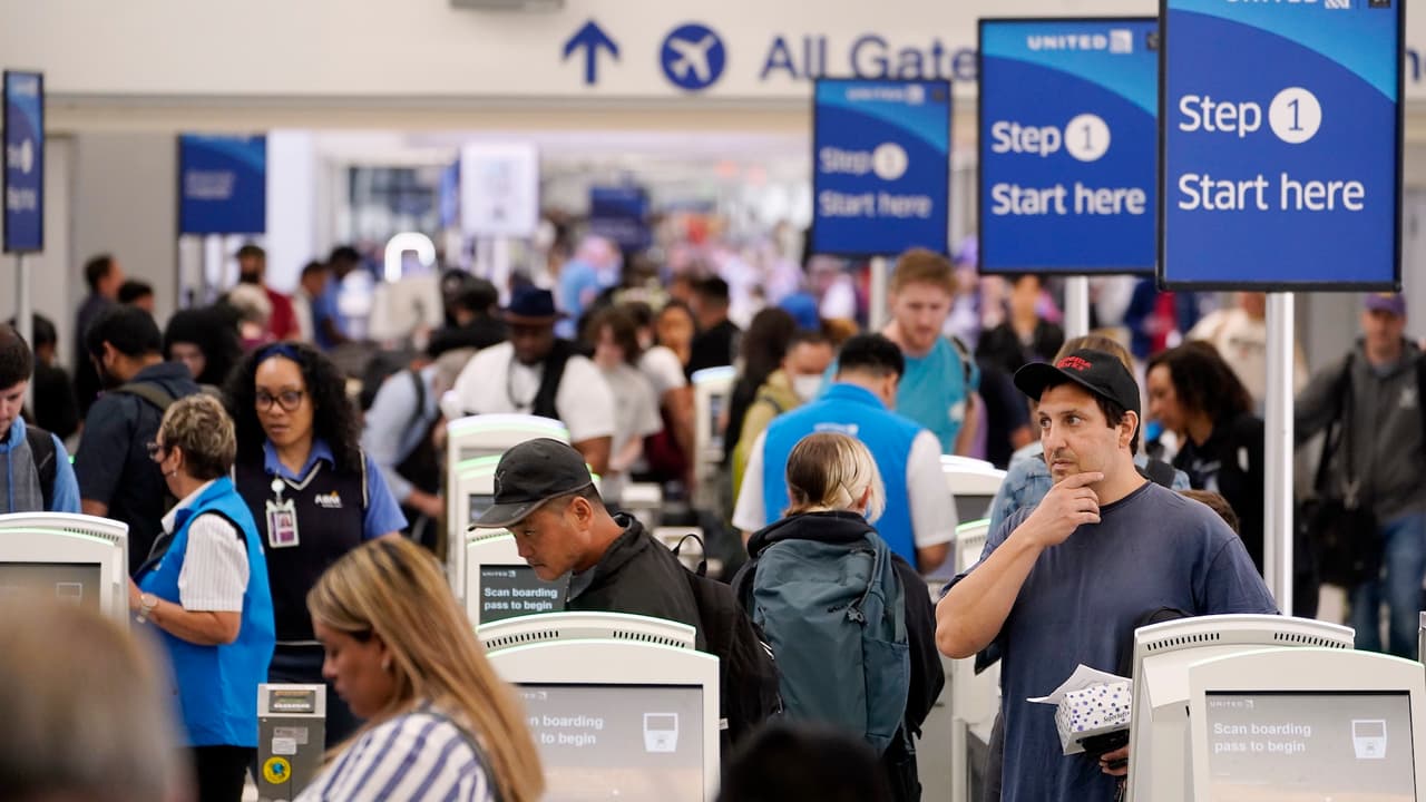 Disminuye el turismo en California: clima político hostil afecta la llegada de viajeros internacionales