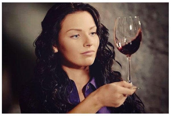 Gracias a su talento y belleza es la protagonista de 'Vino el amor'.