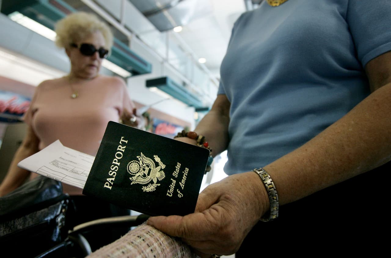 <b>Puesto 4. EEUU, Noruega, Reino Unido, Austria, Luxemburgo, Holanda y Portugal.</b> Pueden entrar sin visa a 186 países. EEUU escaló un lugar en comparación con el ránking anterior y Reino Unido se ha mantenido estable.