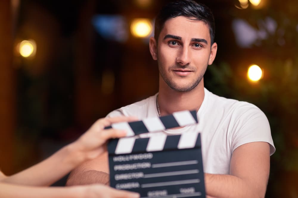 Es excelente para maestros, actores, aquellos que quieren lucirse. Es el arte dramático por excelencia, la expresión.
<br>