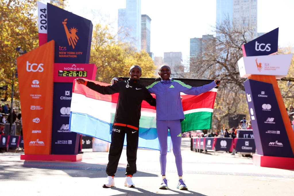 Ambos ganadores utilizaron un sprint final en el último kilómetro para distanciarse de sus competidores más cercanos y asegurar la victoria.