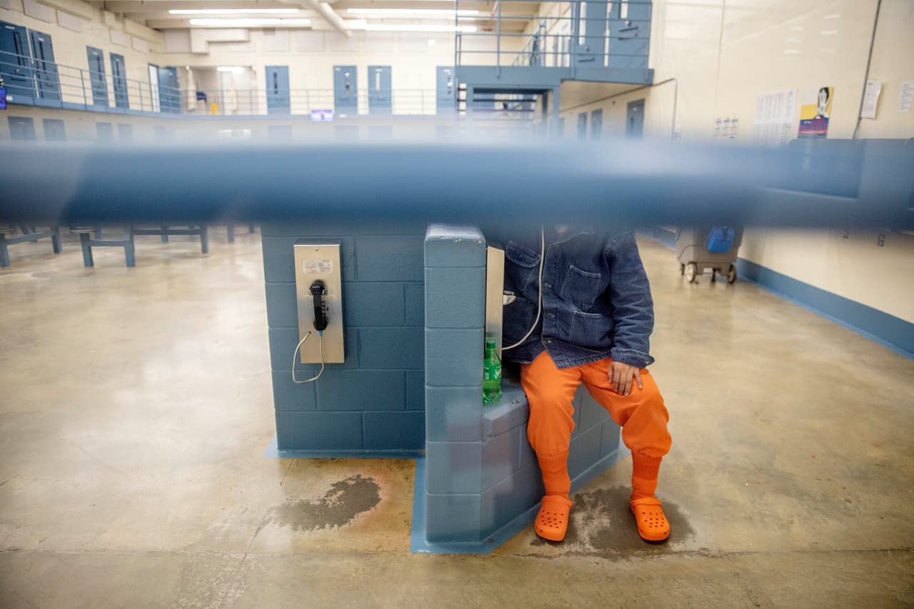 Más allá de las histerectomías… Las otras negligencias que también amenazan la vida de los inmigrantes en cárceles de ICE