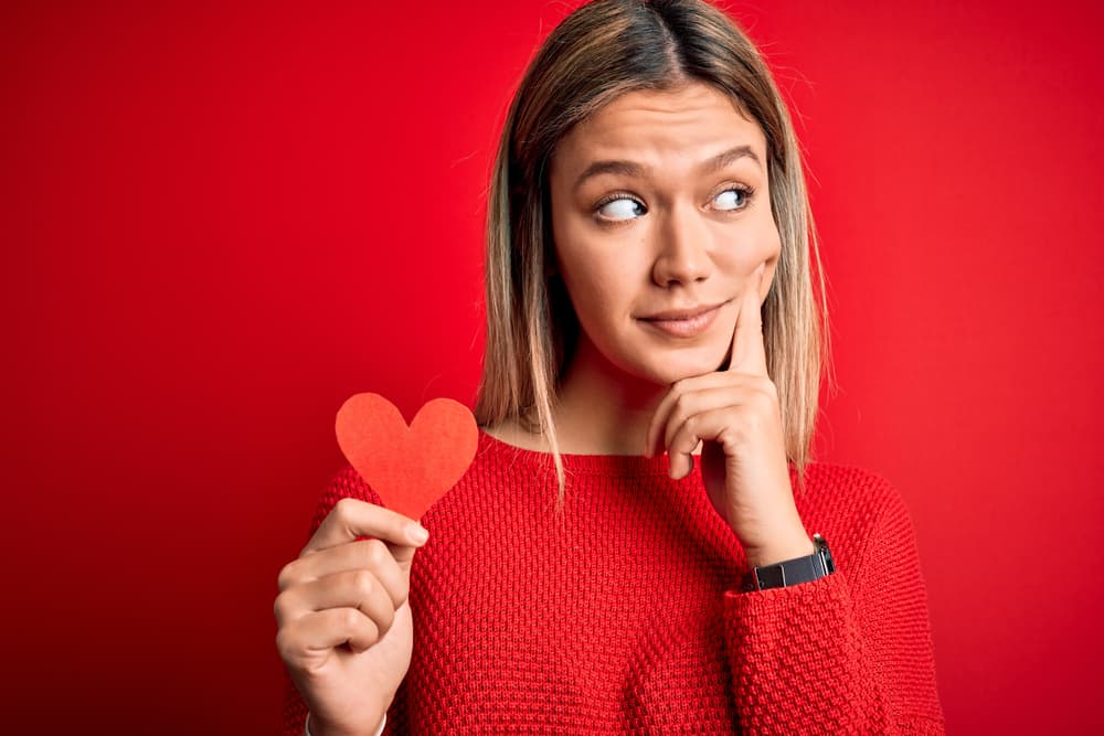 Habrá una invitación que no debes desestimar, pues trae la posibilidad de dinero, amor.