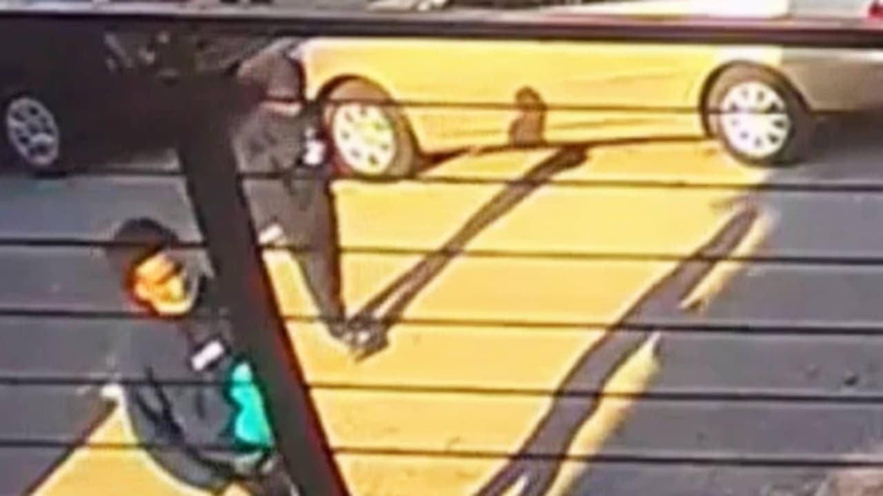 Buscan a un niño y un adolescente armados: son sospechosos de cometer al menos 4 robos de auto en Filadelfia