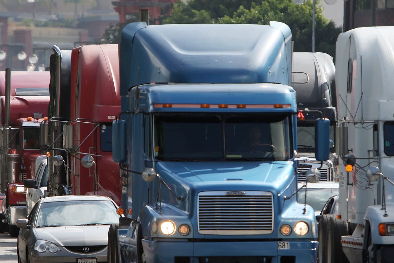El FBI espió a camioneros de California: descubrió que llevaban droga a Canadá