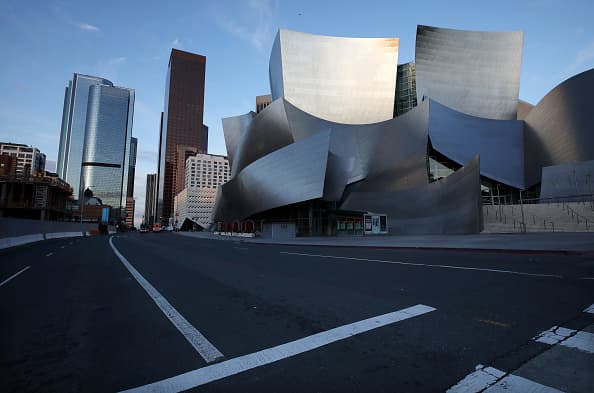 Esta fue la vista de la magnífica arquitectura del 
<a href="https://www.laphil.com/" target="_blank">Walt Disney Concert Hall,</a> diseñada por Frank Gehry. De no ser por el coronavirus una toma como esta en un horario regular hubiera sido imposible.