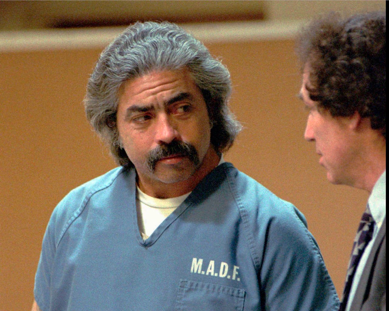 <b>Richard Allen Davis.</b> Actualmente tiene 64 años y ha estado en el corredor de la muerte de San Quintín desde su condena en 1996 por el secuestro y asesinato de Polly Klaas, una niña de 12 años de Petaluma, California. Su caso ayudó a obtener el apoyo suficiente para la llamada "Ley de los tres strikes" para criminales reincidentes, en la que una tercer condena por un crimen violento se transforma automáticamente en una sentencia de cadena perpetua.