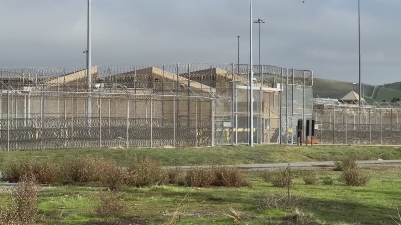Nuevas acusaciones: dos exguardias de la cárcel de Dublín enfrentan cargos por abuso sexual a reclusas