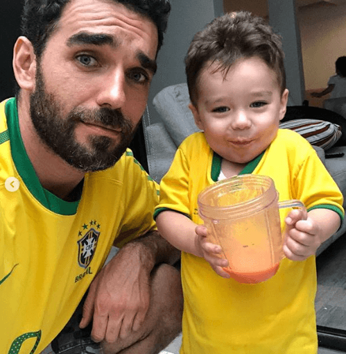 También comparten el gusto por el fútbol ¡Son sensacionales!