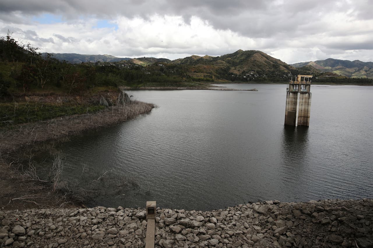 <b>Embalse Toa Vaca</b>
<br>
<br>El embalse se encuentra en el nivel de alerta azul, que es de observación. Este embalse surte de agua a más de 19,000 clientes en los municipios de: Ponce, Juana Díaz, Coamo y Villalba.