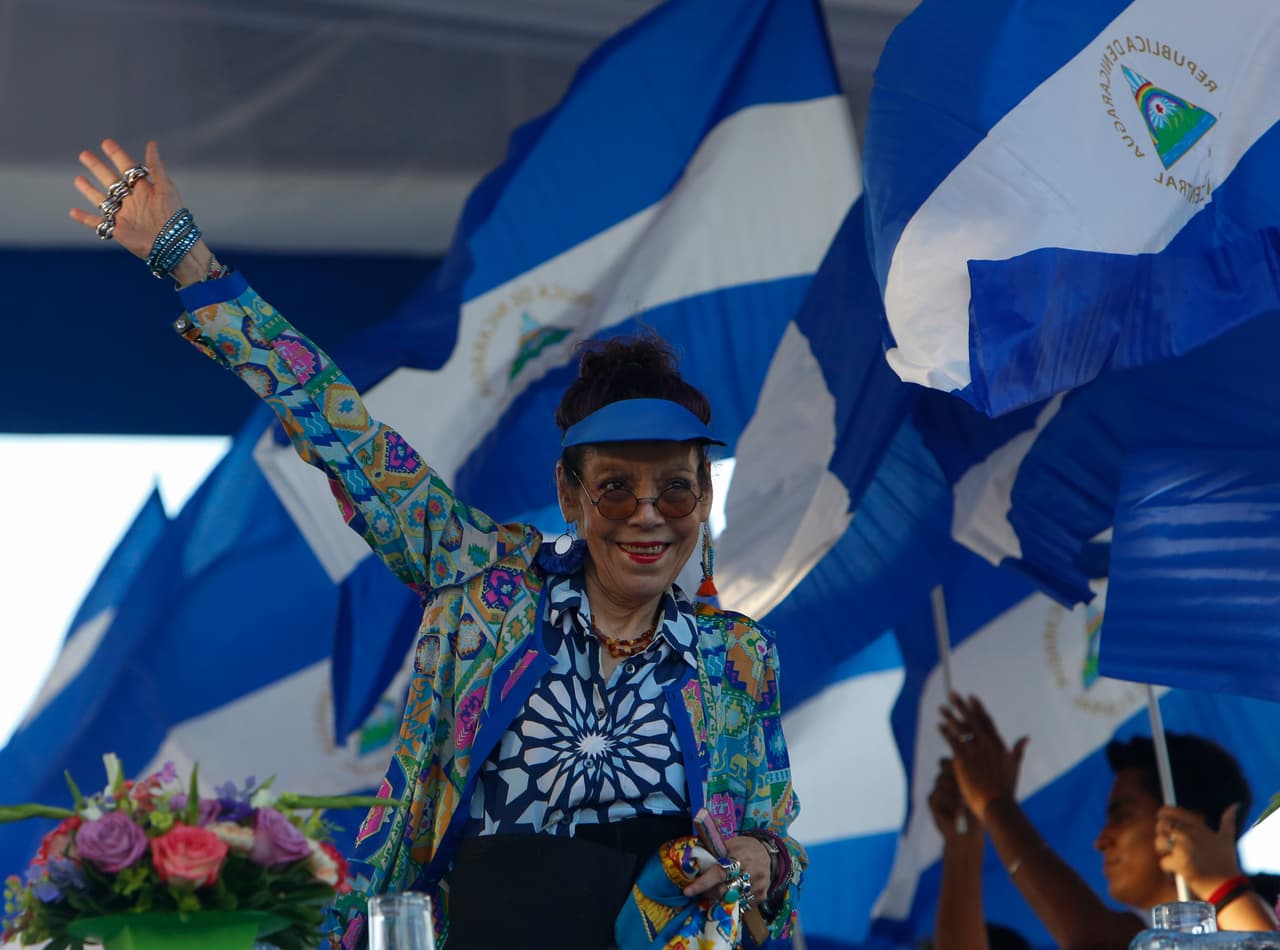 "Amor en tiempos del covid-19": el gobierno de Nicaragua responde al virus con una marcha política