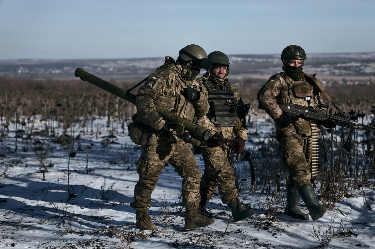 Toma de Soledar: Rusia proclama su primera importante victoria en meses; Ucrania lo niega