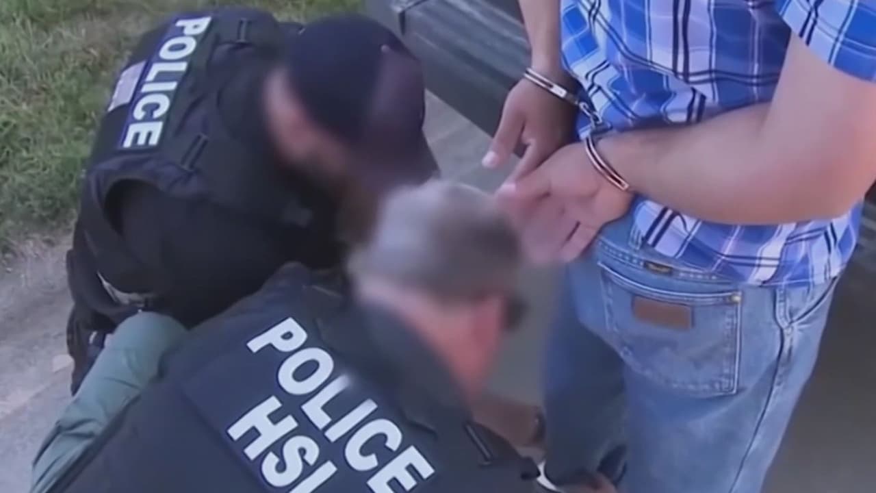 “Nuestra comunidad no saldrá a buscar ayuda”: aumenta temor en migrantes de Virginia por arrestos