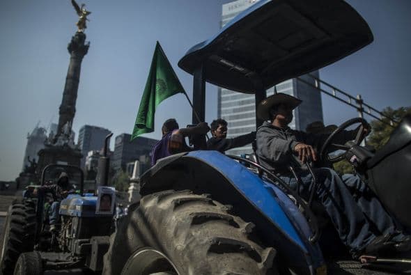 A su llegada a Gobernación, los participantes pidieron también al presidente Enrique Peña Nieto que emita una propuesta de reforma para el campo.