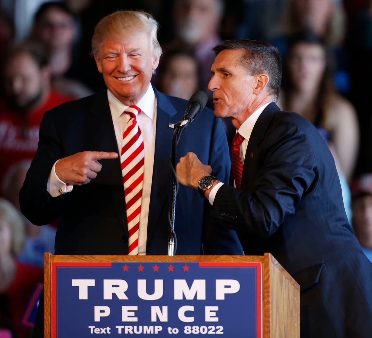 Michael Flynn: el exgeneral que vuelve a comprometer el futuro de Donald Trump