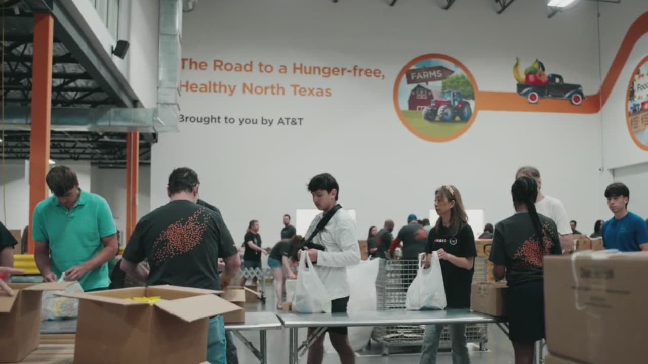 Bancos de alimentos del norte de Texas trabajan a marchas forzadas tras recortes federales