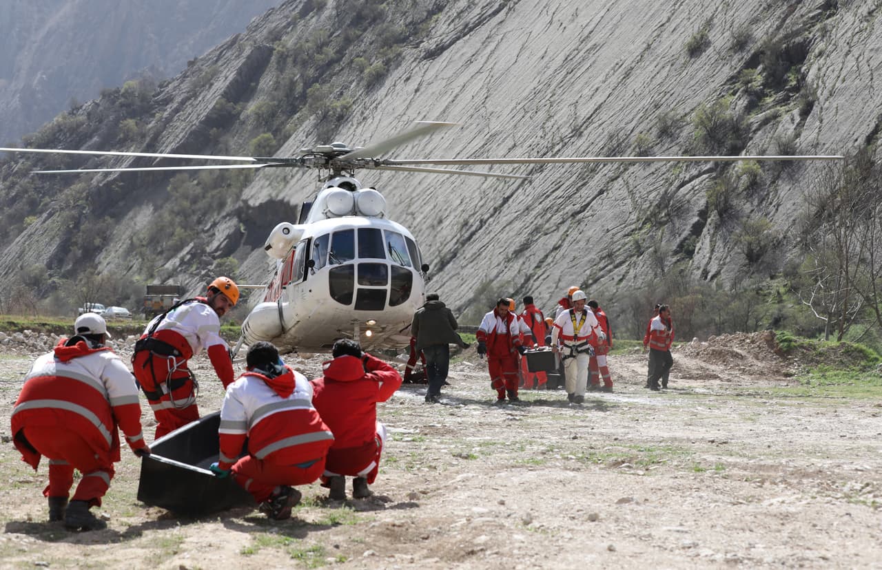 Las autoridades están investigando las causas del accidente. Los cuerpos de las víctimas y la caja negra ya fueron recuperados.