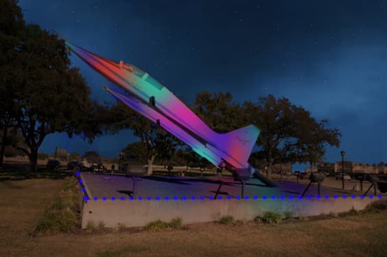 La exhibición está disponible a partir del 16 de noviembre hasta el 5 de enero, de 6 a 10 pm. El precio de los boletos para miembros del Centro Espacial Johnson es de $15.95 y para adultos sin membresía de $19.95. Los niños menores de 3 años entran gratis.