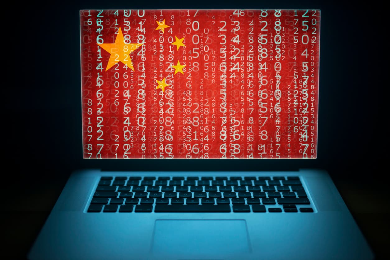 "Un peligro complejo, duradero y generalizado": el FBI y la inteligencia británica alertan sobre el espionaje de China