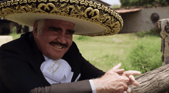 Clinton invites popular Mexican singer to debate 'fiesta'
