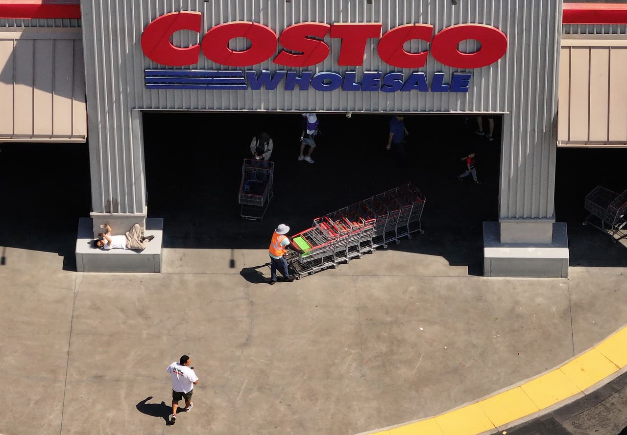 Quienes tienen la 
<b>membresía 'Gold Star' individual o comercial</b>, pagaban $60 al año. Desde el 1 de septiembre de 2024, les 
<b>costará $65</b>.