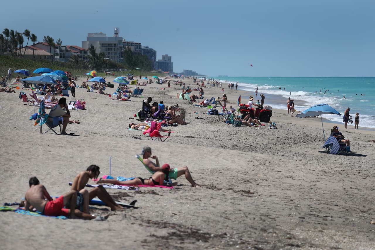 En el condado Palm Beach las playas cierran el jueves 2 de julio hasta el domingo 5 de julio