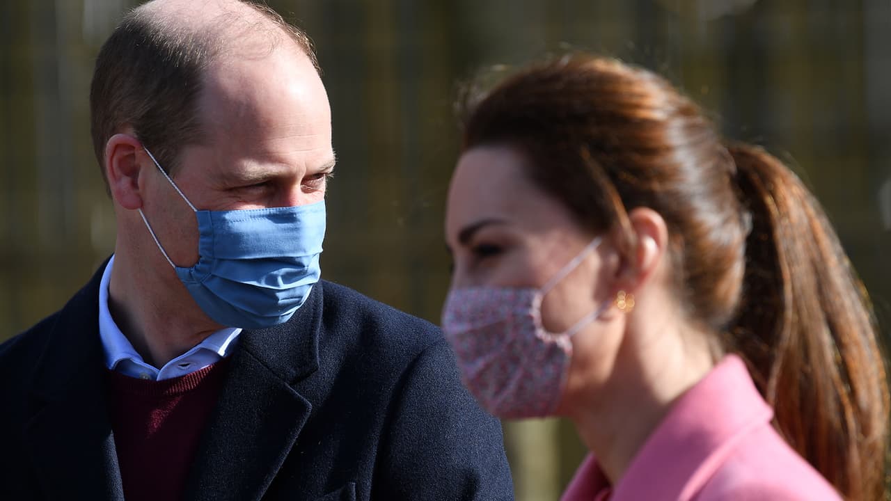 Según expertos, la entrevista puso en crisis a la realeza y el príncipe William defendió a su familia: "No somos una familia racista", afirmó el 11 de marzo durante una visita a una escuela en el este de Londres. 
<br>