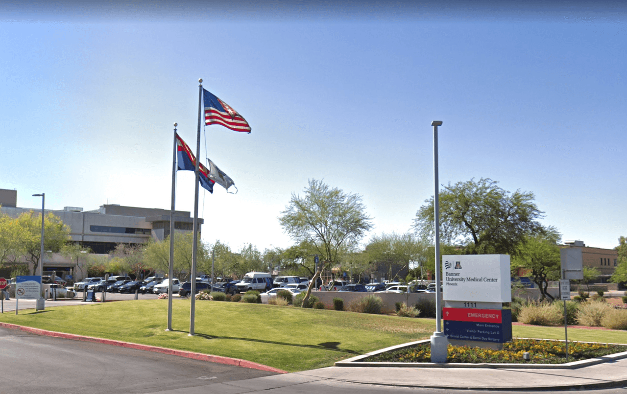 <b>Banner Health en Phoenix </b>
<br>Horario: 10 AM a 6 PM 
<br>Ubicación: 1826 W McDowell Road, Phoenix, AZ 85007
<br>Llama al 844-549-1851 para regístrate. 
<br>