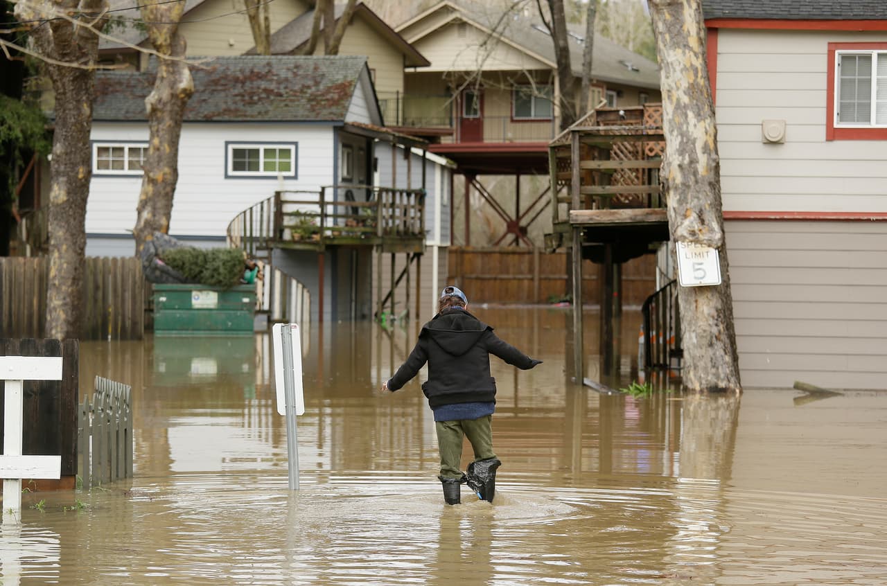 Extienden fecha para que afectados por las tormentas en California soliciten asistencia a FEMA