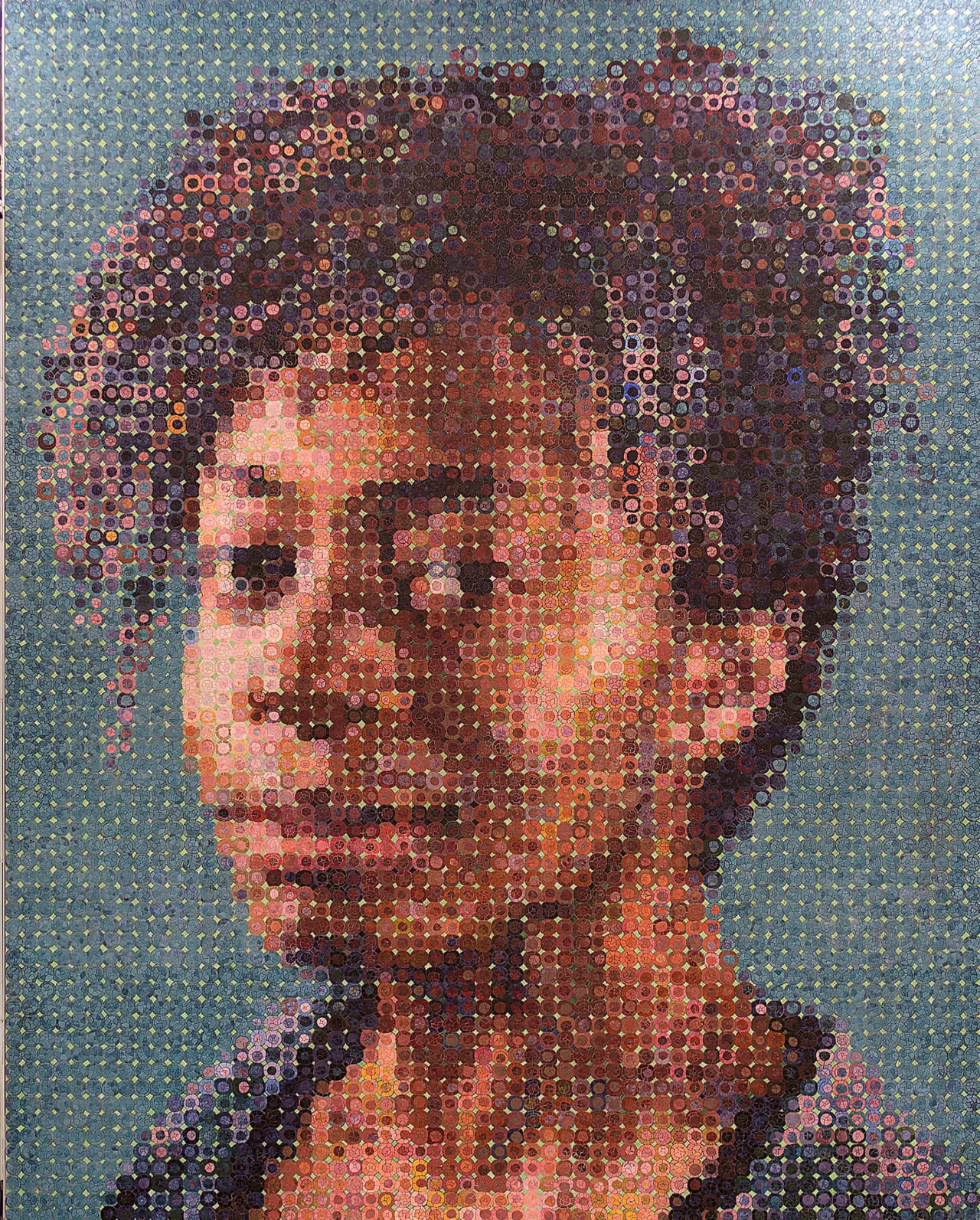 “Subway Portraits”, de Chuck Close, presenta una decena de enormes rostros de figuras del mundo de la cultura, tales como Lou Reed, Philip Glass, Kara Walker e incluso el mismo artista.