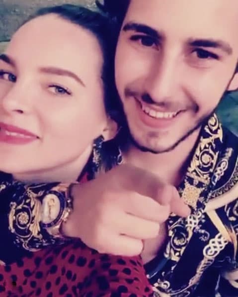 <b><a href="https://www.univision.com/famosos/yo-no-hablo-asi-a-belinda-no-le-gusta-como-christian-nodal-la-imita-y-le-paga-con-la-misma-moneda-video" target="_blank">Belinda</a></b> no pudo ocultar el "orgullo" de saber que 
<b><a href="https://www.instagram.com/mrnachini/" target="_blank">su hermano, Ignacio 'Nacho' Peregrín Schüll</a></b>, contendrá para ser diputado federal en México. 
<br>