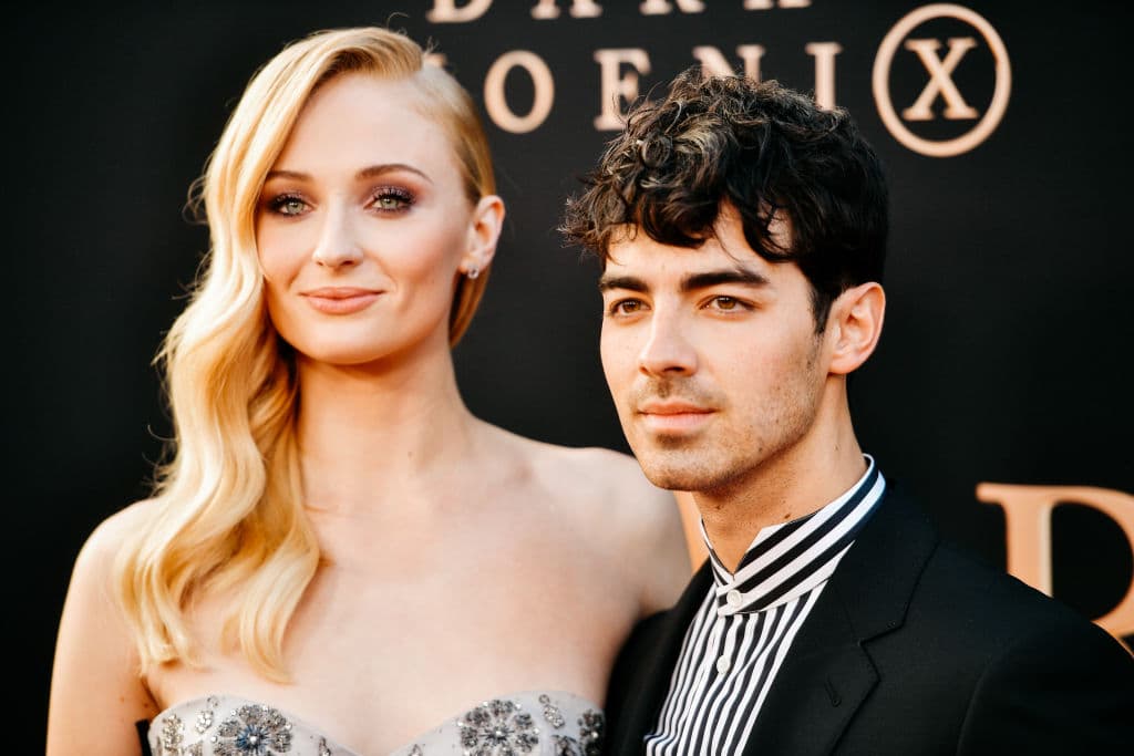 <b>#6 Sophie Turner</b>
<br>A los 23 años de edad, la actriz de ‘Game of Thrones’ se casó con Joe Jonas. Su boda la celebraron en 2019, año en el que el cantante cumplió 30 años de edad.