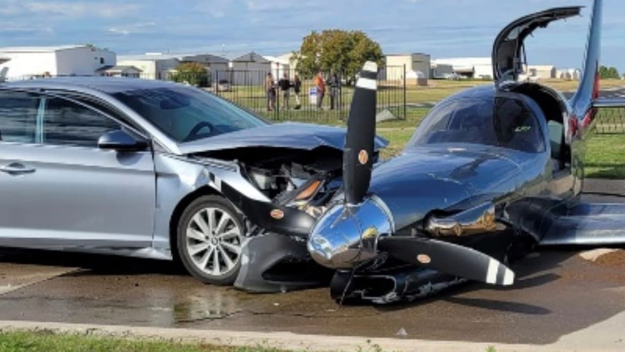 Según los informes proporcionados por los Bomberos de McKinney y la Administración Federal de Aviación (FAA), el piloto de una avioneta monomotor Lancair IV-P 
<b>no pudo detenerse al final de la pista</b>. Como resultado, 
<b>la aeronave atravesó una valla y se precipitó sobre Virginia Parkway</b> en dirección este, colisionando con un vehículo que transitaba por la zona.