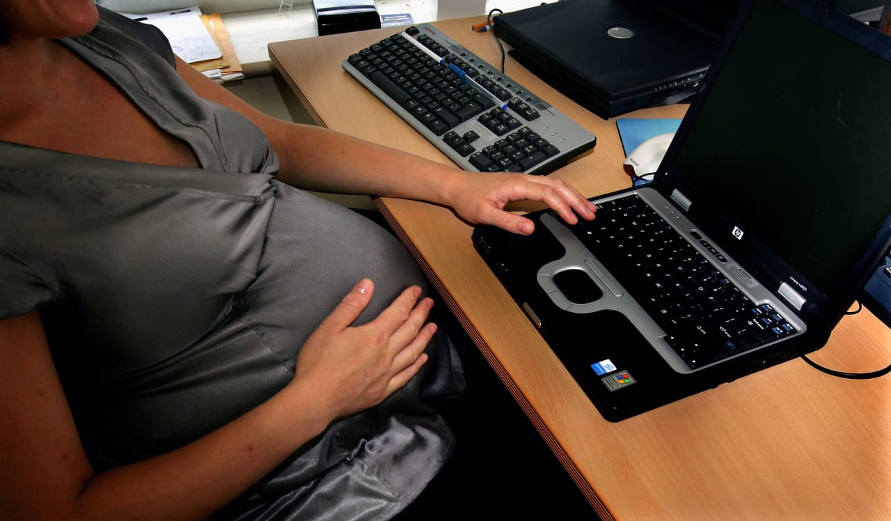 Las mujeres con antecedentes familiares de hemofilia pueden hacer el test para diagnosticar a su bebé incluso antes de que este nazca, tomando una muestra de sangre de su cordón umbilical. La enfermedad no siempre es hereditaria, además, 
<b>puede aparecer en niños en cuya familia no existía la enfermedad</b>.