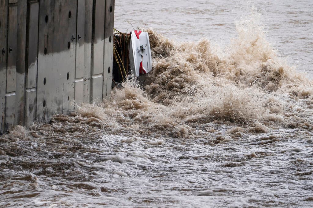 La tormenta proporcionará una humedad que tanto necesita la región, asolada por una sequía que, según los científicos, 
<a href="https://www.univision.com/noticias/medio-ambiente/sequia-cambio-climatico-oeste-eeuu-fotos-fotos">es provocada por el cambio climático</a>. El último monitor de sequía de Estados Unidos indica que algunas regiones de Montana, Oregón, California, Nevada y Utah están clasificadas dentro del nivel más elevado de sequía.