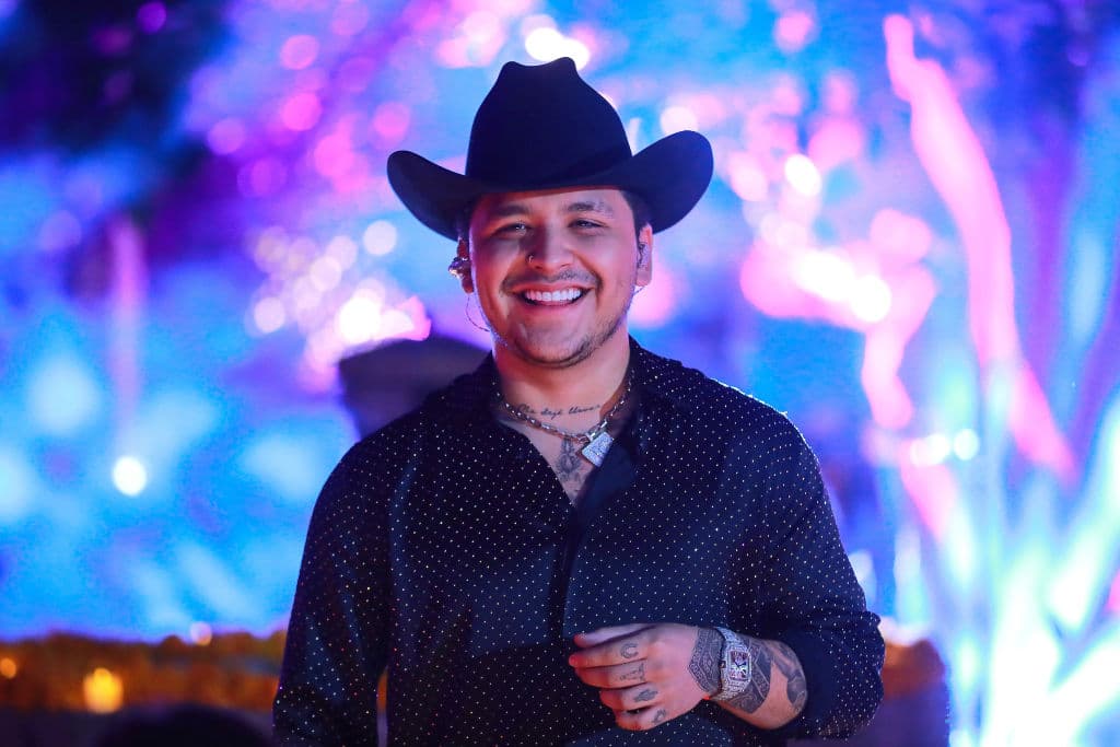 “Nos dio entradas a todos, pero nos pasó directamente como a la zona VIP, como al backstage de la tarima, y ahí estuvimos con él”, puntualizó Christian Araya a la emisión. 
<br>