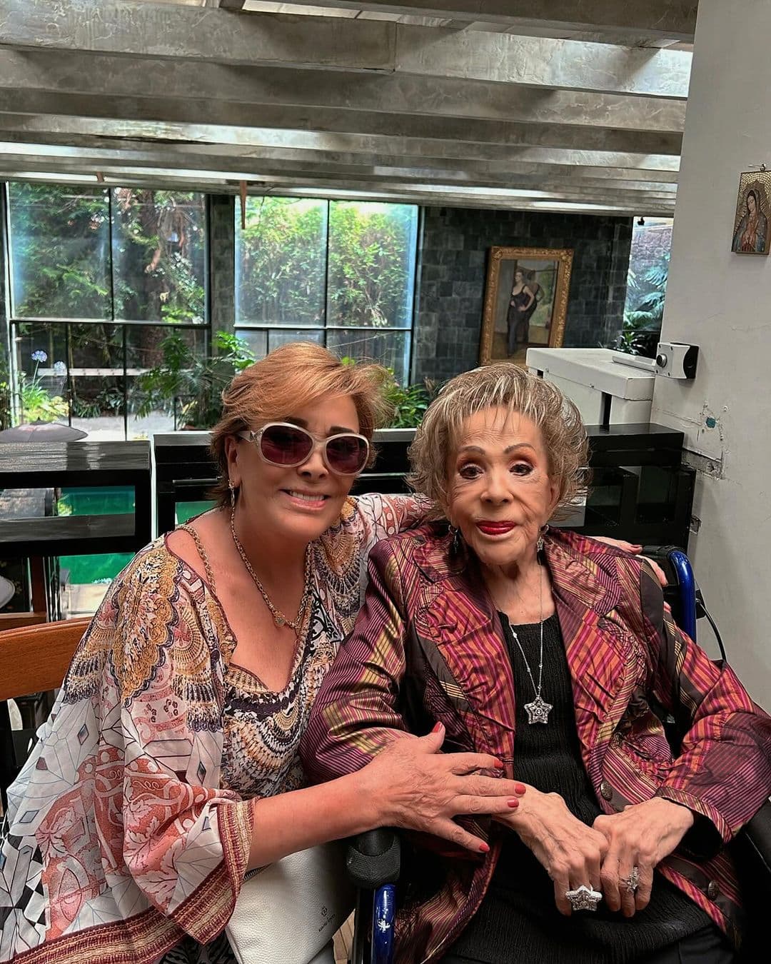 Sylvia Pasquel es la primera hija de Silvia Pinal.