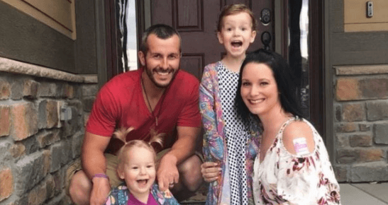 El padre que mató a sus hijas y esposa tiene la foto de ellas en su celda; una petición quiere que se la quiten