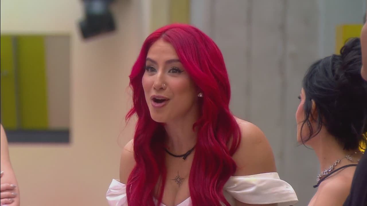 Flor Vigna CONFESÓ que está LIDIANDO con un QUISTE en la cabeza
