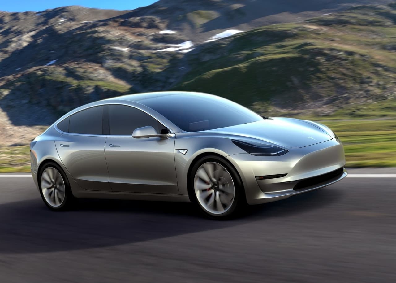 <h3 class="cms-H3-H3"><b>Categoría - Carros medianos de lujo</b></h3>
<br>
<br>Acura TLX
<br>Lexus ES 350
<br>Lexus IS
<br>Tesla Model 3 
<br>Volvo S60 
<br>Volvo S60 Recharge 
<br>Volvo V60 Cross Country
<br>
<br>
<b>Relacionado:</b> 
<a href="https://www.univision.com/carros/ranking-de-carros/mejores-suv-usadas-2022-fotos">Estas son las mejores SUV usadas que puedes comprar en 2022</a>