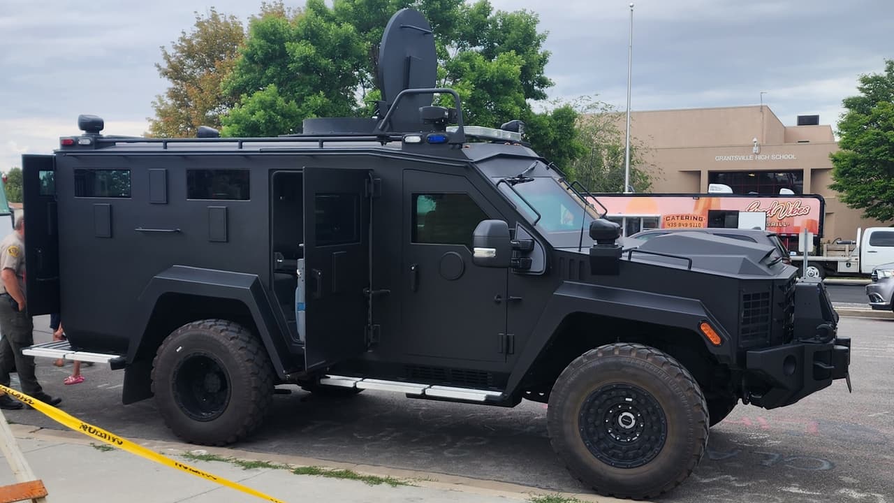 Sospechoso de violencia doméstica se atrinchera en condado de Tooele