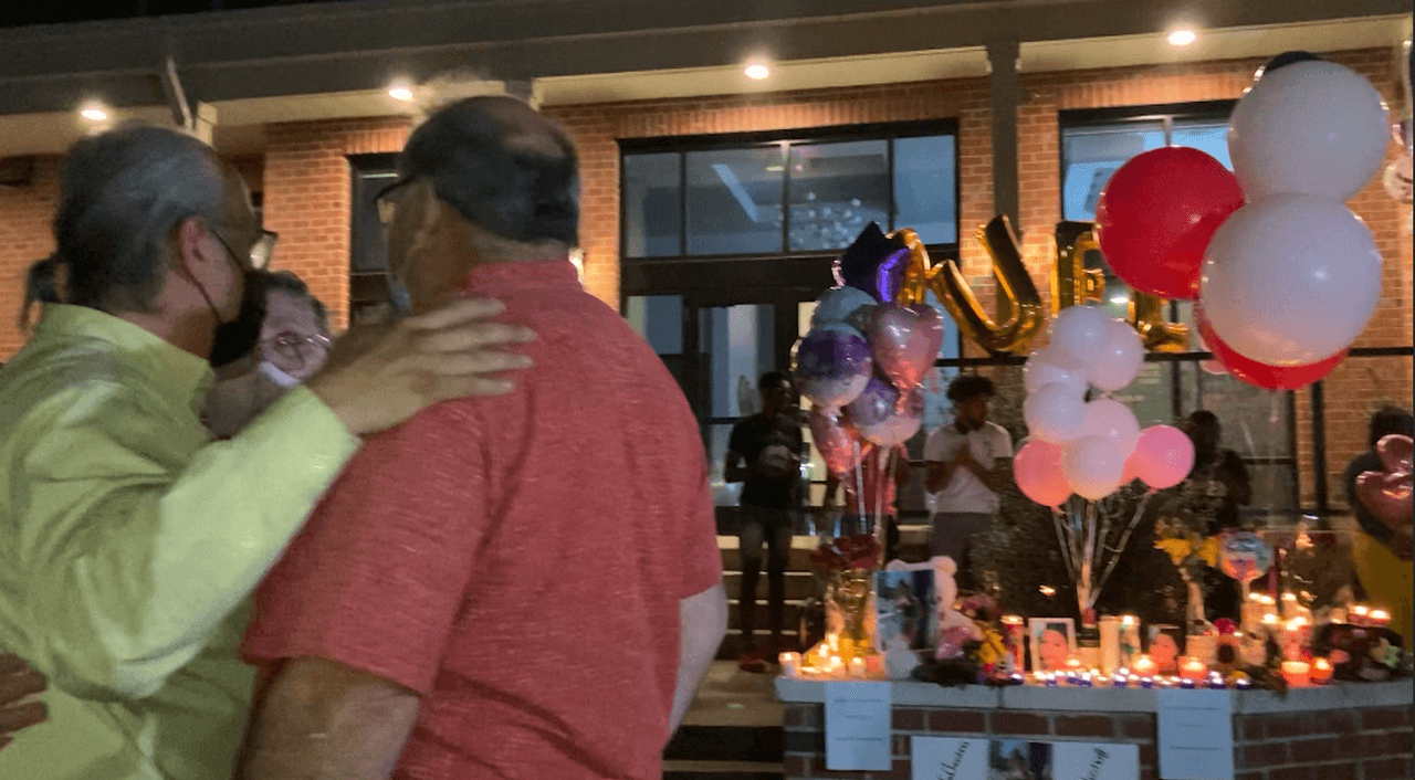 Christina estudiaba radiología en el Wake Technical Community College y fue vista por última vez el pasado fin de semana, en su fiesta de cumpleaños.