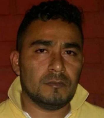 “Las operaciones de tráfico de drogas de la MS-13 lideradas por Archaga Carías incluyen el procesamiento, recepción, transporte y distribución de cargas de 
<a href="https://www.univision.com/noticias/pandillas/mara-salvatrucha-el-jefe-de-la-ms-13-que-esta-entre-los-mas-buscados-del-fbi-la-dea-y-ice">varias toneladas de cocaína enviadas a través de Honduras hacia Estados Unidos</a>”, detalla un comunicado de la Fiscalía federal.
<br>