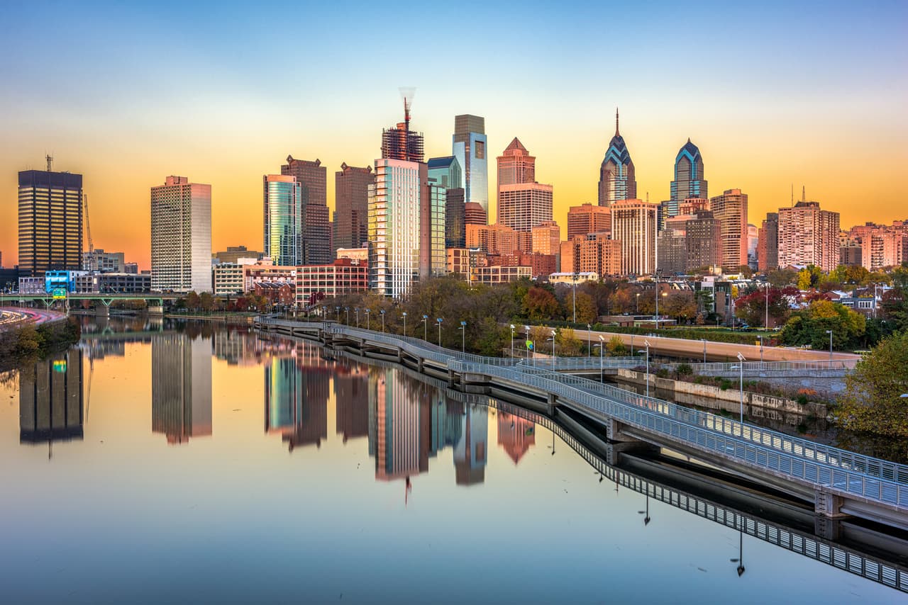 <b>Puesto 13. Pennsylvania</b>.
<br>
<br>Porcentaje de la población con al menos una dosis de la vacuna administrada: 34.8%.
<br>
<br>Número de personas con al menos una dosis administrada: 4,457,192.
<br>