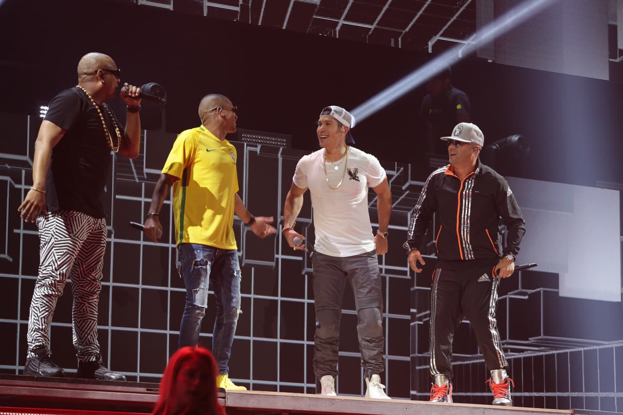 Chyno hará su debut como solista en Premios Juventud, con el sencillo 'Quédate conmigo'.