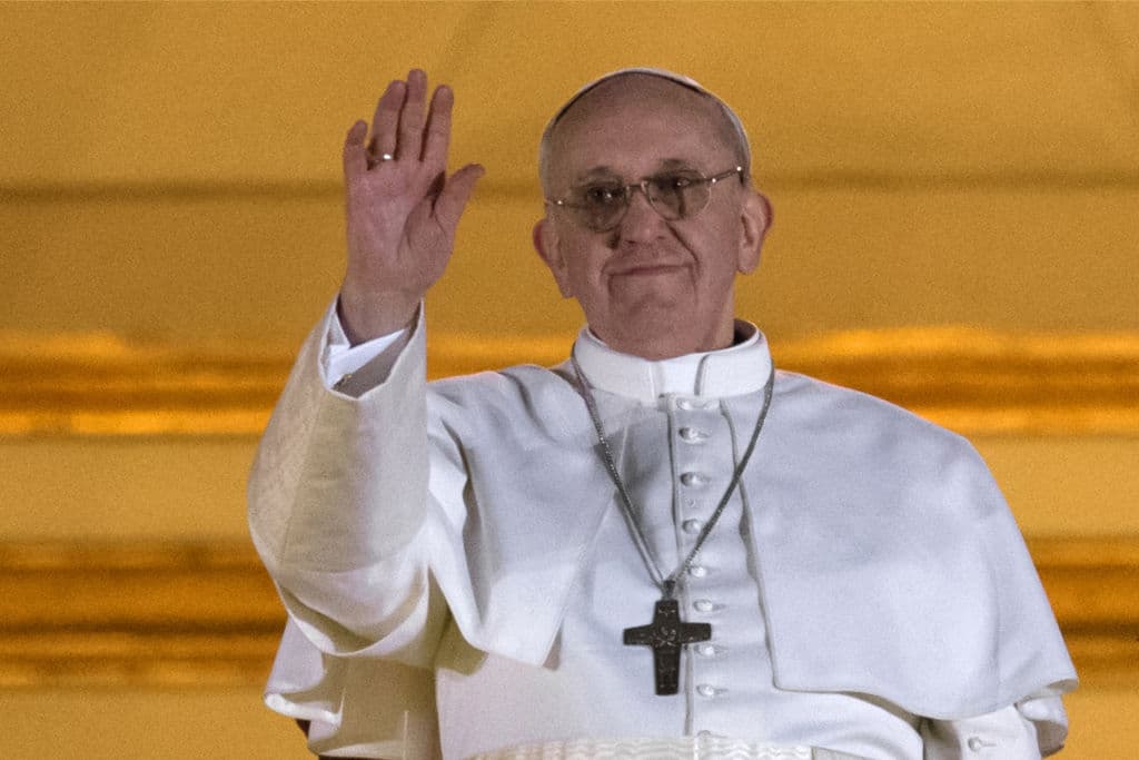 El día en que el papa Francisco saludó desde el balcón de la Basílica de San Pedro tras ser elegido el pontífice 266 de la Iglesia católica romana.