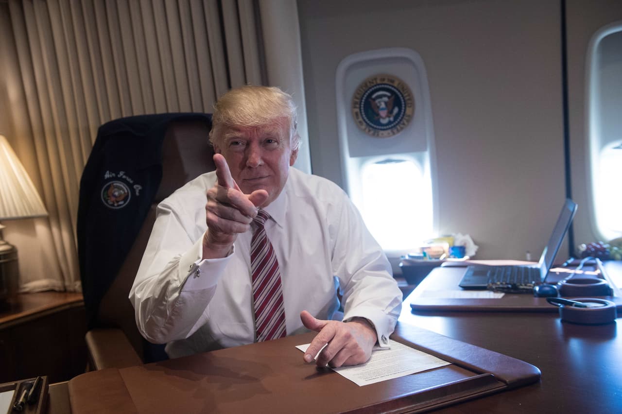 Trump plantea que México pague el muro con un impuesto del 20% sobre las importaciones