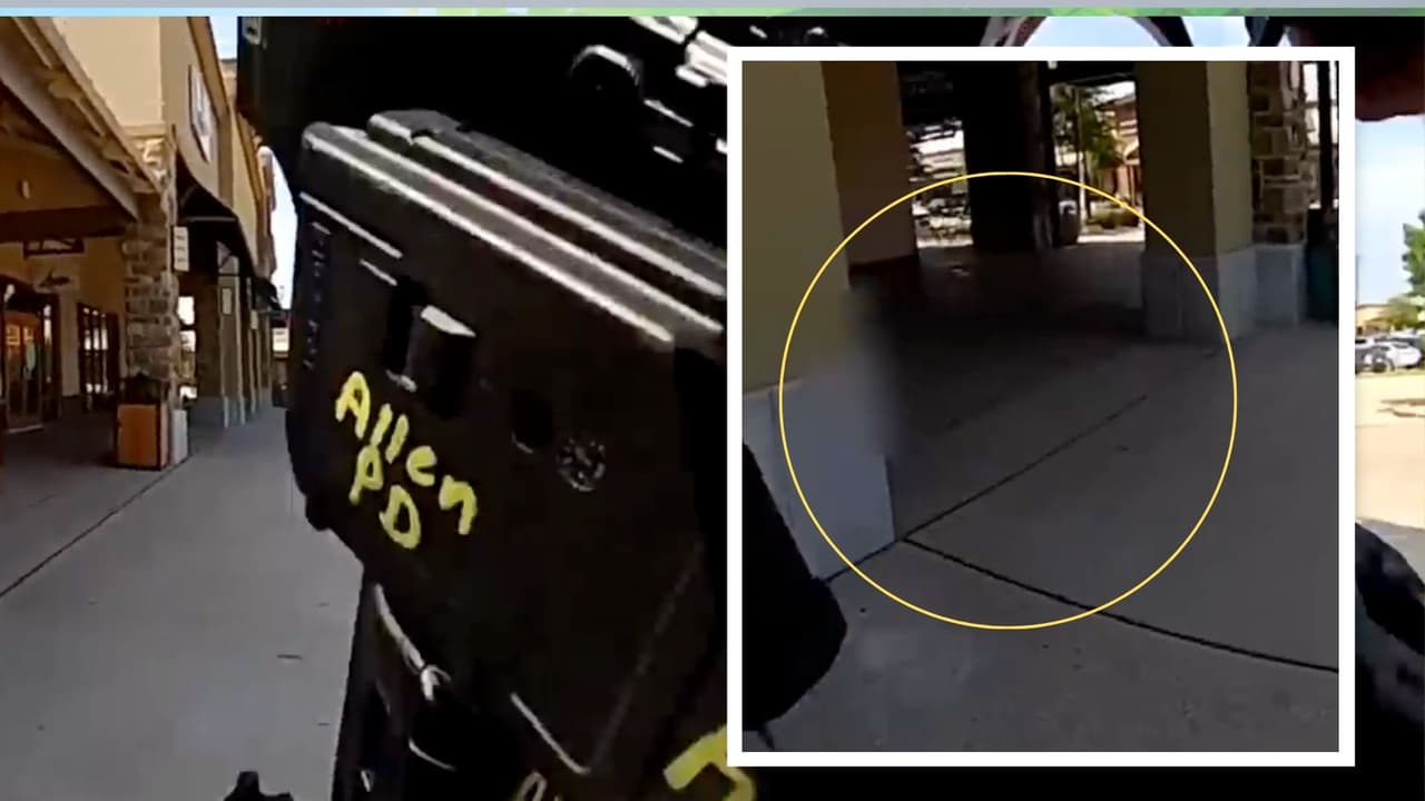 A las 3:38 de la tarde, el oficial, que continúa corriendo con su arma semiautomática en la mano, tras la “caza” del atacante, 
<b>reporta a través de su radio que hay personas heridas, luego de ver a <a href="https://www.univision.com/local/dallas-kuvn/allen-premium-outlets-tiroteo-policia-movilizacion" target="_blank">una persona en el suelo detrás de una columna</a></b>. Mientras, se escuchan más disparos, posiblemente a unos metros de él.